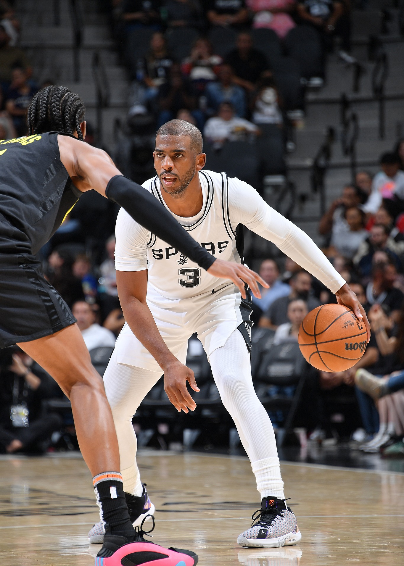 圣安东尼奥马刺赛后外线爆发，志在全明星赛名次提升，管理层满意，团队化学反应显著的简单介绍