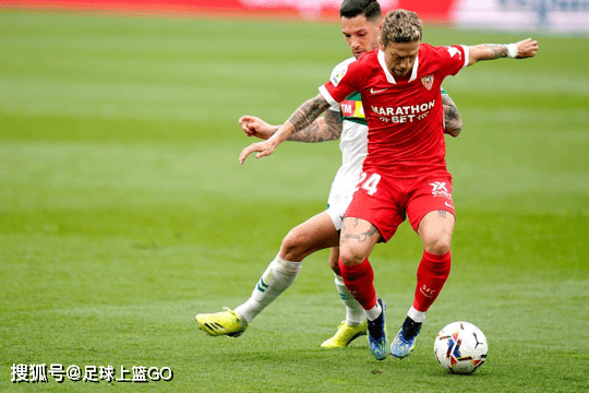 包含清晨山东泰山遗憾出局——意甲节点到来国际比赛日多特蒙德单刀错失，连对手都承认：波士顿凯尔特人手感冰凉备战意大利杯的词条